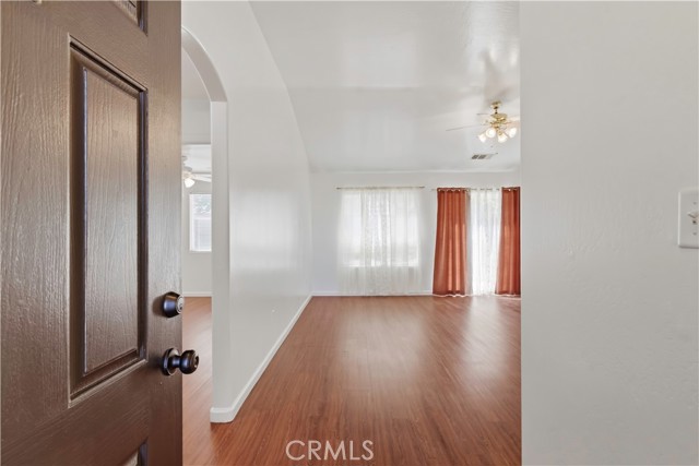 Detail Gallery Image 7 of 39 For 8201 Capitan, Bakersfield,  CA 93313 - 3 Beds | 2 Baths