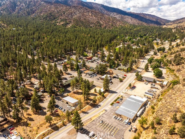 Detail Gallery Image 35 of 38 For 7575 Rancho Rd, Pinon Hills,  CA 92372 - 4 Beds | 3 Baths