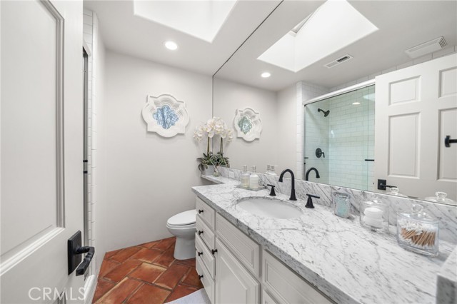 Detail Gallery Image 46 of 66 For 2301 Pacific Dr, Corona Del Mar,  CA 92625 - 4 Beds | 3/1 Baths