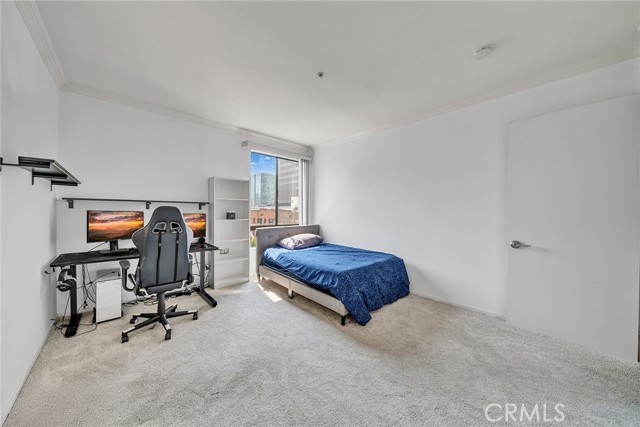 625 S Berendo Street, Los Angeles CA: https://media.crmls.org/medias/9bd1bddd-97c3-4b60-8fe5-ca74f23ae50e.jpg