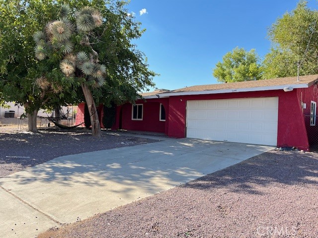 Detail Gallery Image 5 of 14 For 18392 Sumac Ave, Hesperia,  CA 92345 - 2 Beds | 2 Baths