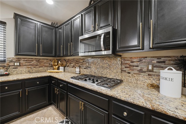 Detail Gallery Image 12 of 61 For 16180 Angel Canyon, Riverside,  CA 92503 - 4 Beds | 4 Baths