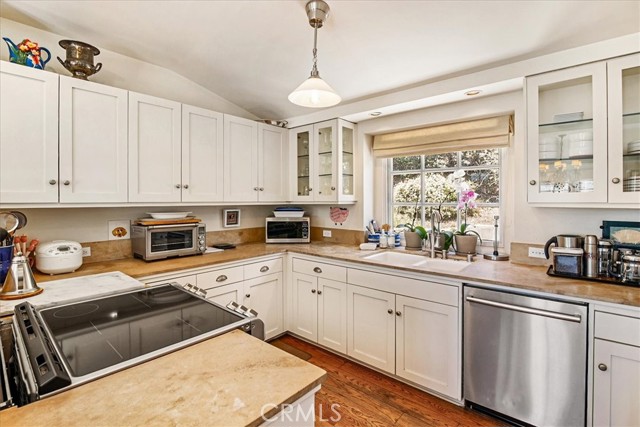 1078 Wykoff Way, Laguna Beach CA: https://media.crmls.org/medias/9bd26892-045b-46af-a512-d64927249800.jpg