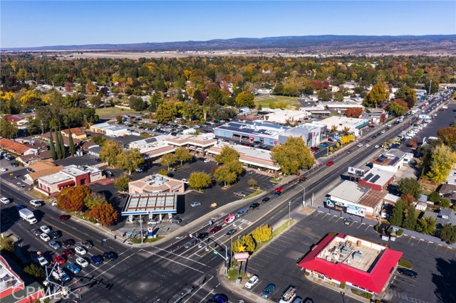2540 Esplanade, Chico CA: https://media.crmls.org/medias/9bd2a0e7-3a98-471c-ac48-ecaa0c122286.jpg