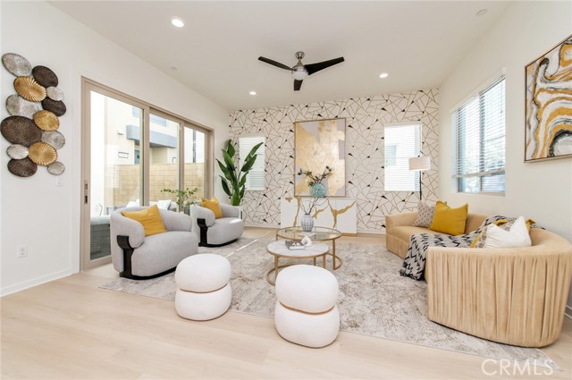 Detail Gallery Image 10 of 27 For 112 Stellar, Irvine,  CA 92618 - 3 Beds | 3/1 Baths