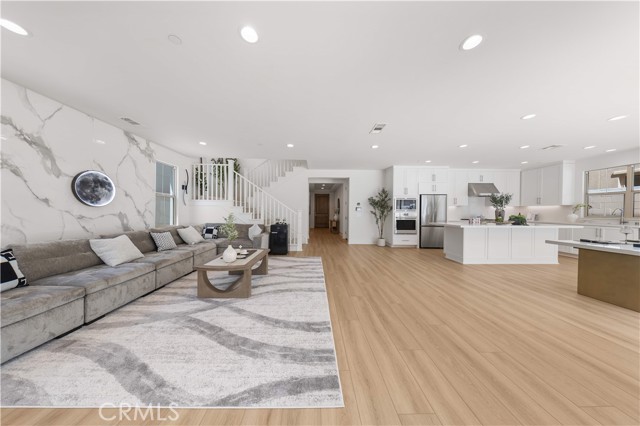 Detail Gallery Image 20 of 75 For 168 Somera, Irvine,  CA 92602 - 5 Beds | 4 Baths