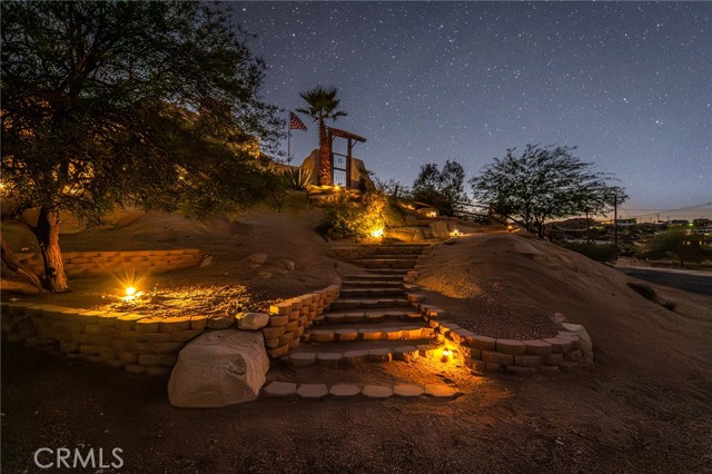 57045 Plaza Del Amigo, Yucca Valley CA: https://media.crmls.org/medias/9bd32db8-c724-430c-8d9c-24319ca64679.jpg