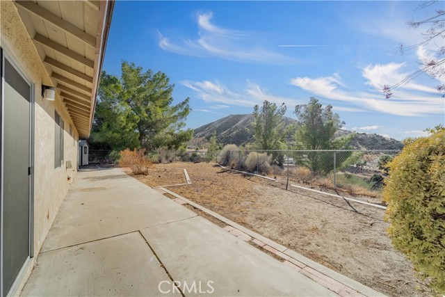 31427 Indian Oak Rd, Acton CA: https://media.crmls.org/medias/9bd32fdb-e2be-4c1e-a423-54d95301b5a0.jpg
