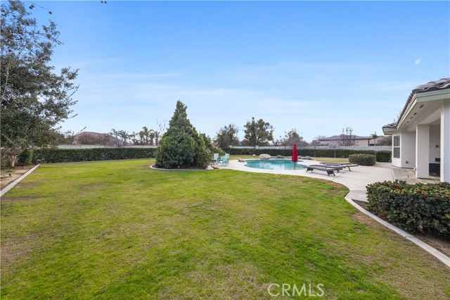 15521 Georges Letour Avenue, Bakersfield CA: https://media.crmls.org/medias/9bd39083-ada2-4ae4-b68a-b50ca1267df1.jpg