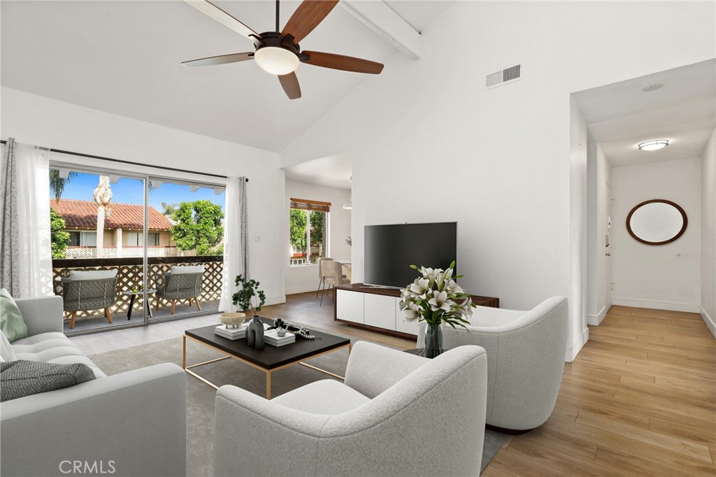 700 W La Veta Avenue #T4