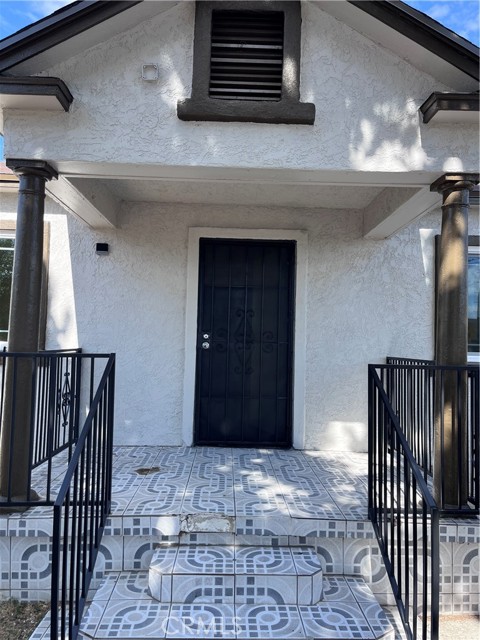 Front Image Thumbnail for CRDW25239346