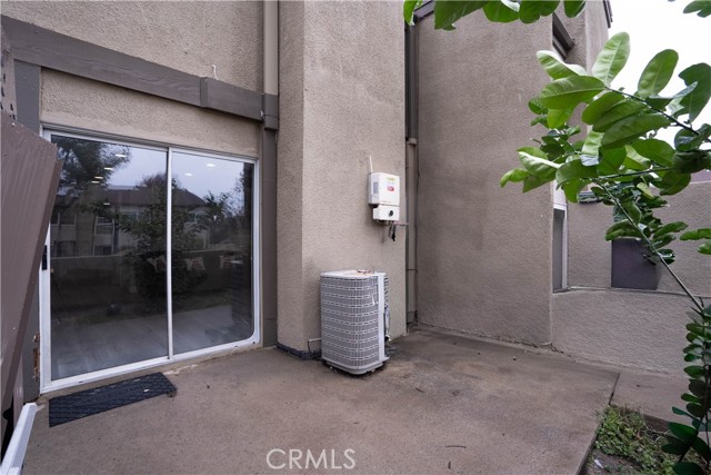 Detail Gallery Image 5 of 19 For 3657 Towne Park Circl, Pomona,  CA 91767 - 3 Beds | 2 Baths