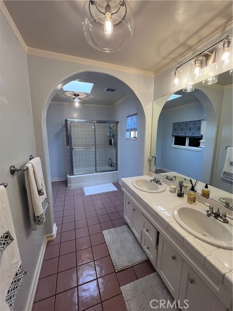 609 Hillcrest Street, El Segundo CA: https://media.crmls.org/medias/9bd45045-e414-42f2-a5ad-ddd9ced3fb52.jpg
