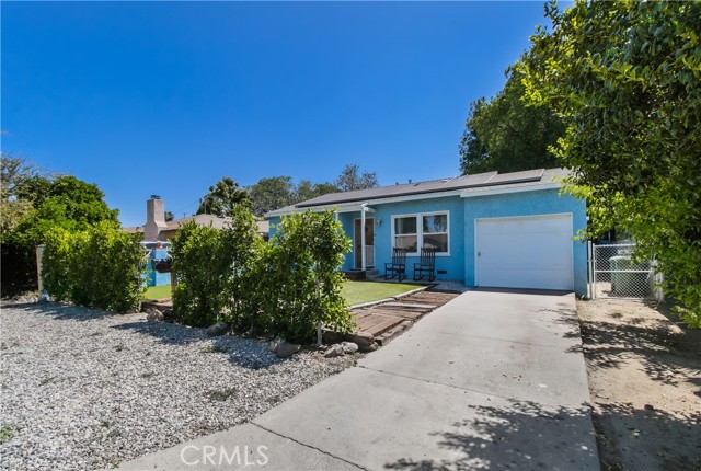 Detail Gallery Image 2 of 18 For 7516 Milwood Ave, Canoga Park,  CA 91303 - 2 Beds | 1 Baths