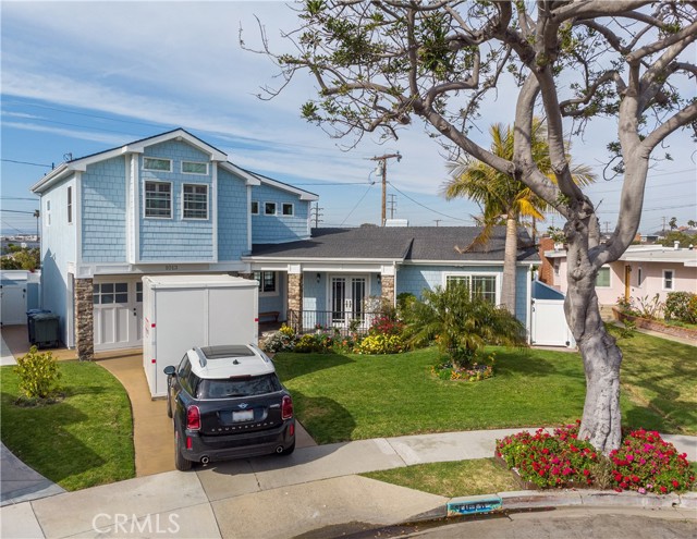 1013 E Walnut Avenue, El Segundo, CA, 90245 1013 E Walnut Avenue, El Segundo, CA, 90245