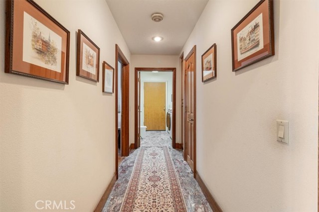 Detail Gallery Image 11 of 42 For 17182 Hillside Cir, Huntington Beach,  CA 92649 - 5 Beds | 4/1 Baths