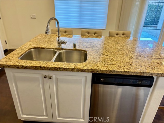 Detail Gallery Image 6 of 33 For 435 Golden Bear Ln, Upland,  CA 91786 - 4 Beds | 2/1 Baths
