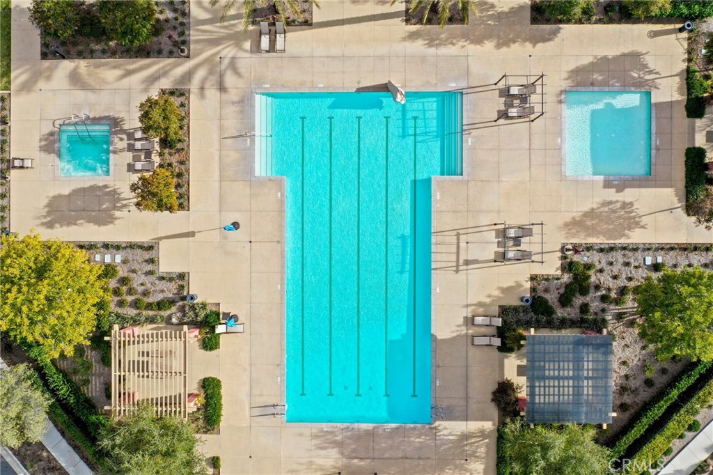 https://media.crmls.org/medias/9bd64d0b-4d93-4e6f-b29a-8f1b6944815d.jpg?preset=X-Large
