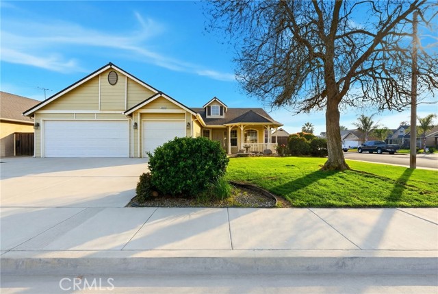 Detail Gallery Image 4 of 57 For 1095 W Saffron, Hanford,  CA 93230 - 4 Beds | 2 Baths