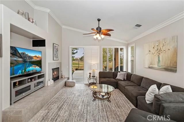 Detail Gallery Image 10 of 49 For 28250 Grandview Dr, Moreno Valley,  CA 92555 - 3 Beds | 2 Baths