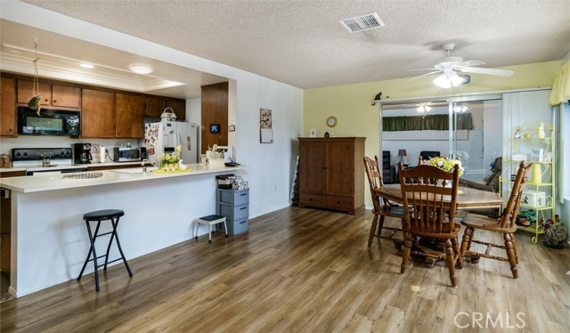 Detail Gallery Image 12 of 26 For 26116 Mccall Bld, Sun City,  CA 92586 - 2 Beds | 2 Baths