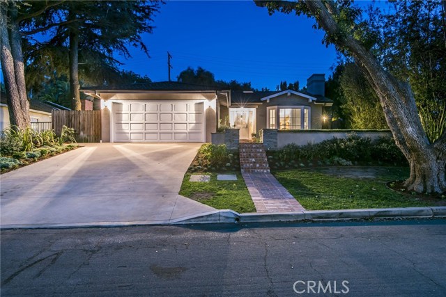 4008 Via Nivel, Palos Verdes Estates, California 90274, 4 Bedrooms Bedrooms, ,3 BathroomsBathrooms,Residential,Sold,Via Nivel,PV17237688