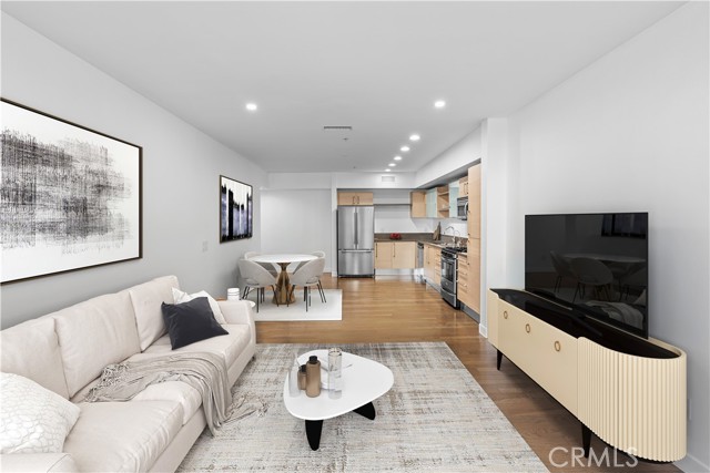 Detail Gallery Image 9 of 33 For 1234 Wilshire Bld #218,  Los Angeles,  CA 90017 - 1 Beds | 1 Baths