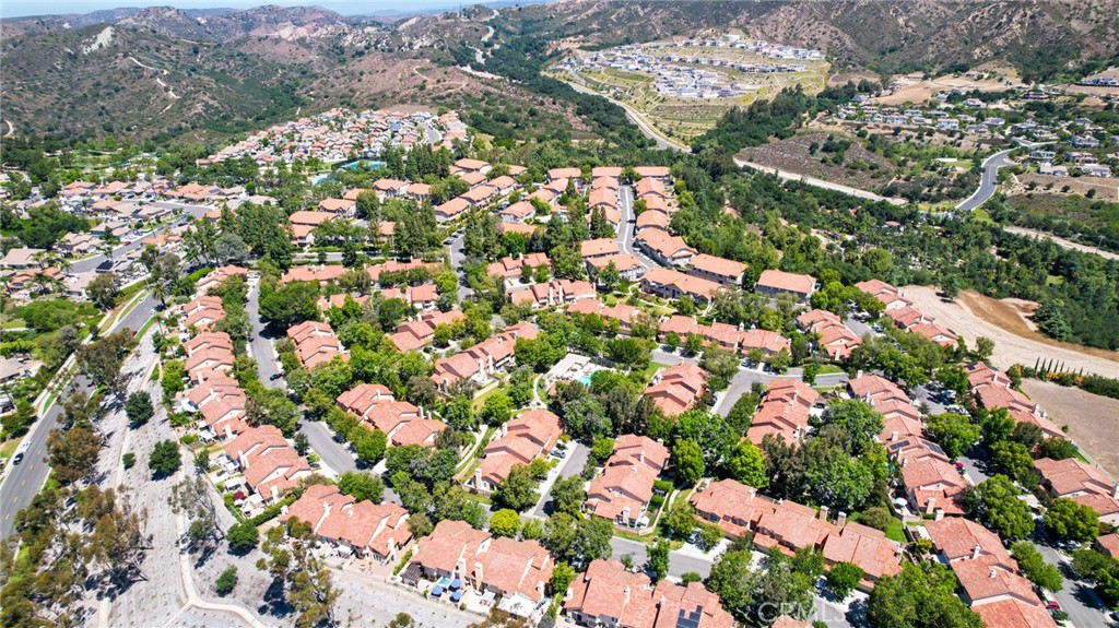 https://media.crmls.org/medias/9bd7a428-b818-4ca8-b8a6-544eb6cef160.jpg?preset=X-Large