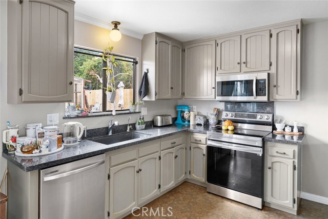 1246 15th Street, Los Osos CA: https://media.crmls.org/medias/9bd8128a-69f8-4d46-aa74-fb9ab0e53c42.jpg