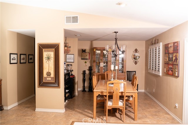 Detail Gallery Image 11 of 24 For 12883 Glenmere Dr, Moreno Valley,  CA 92553 - 4 Beds | 2 Baths