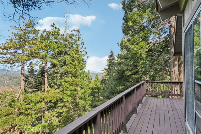 Detail Gallery Image 7 of 35 For 25274 North Rd, Twin Peaks,  CA 92391 - 3 Beds | 2/1 Baths