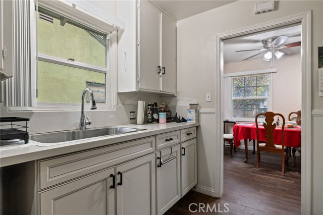 Detail Gallery Image 18 of 32 For 340 Western, Bakersfield,  CA 93309 - 3 Beds | 1 Baths