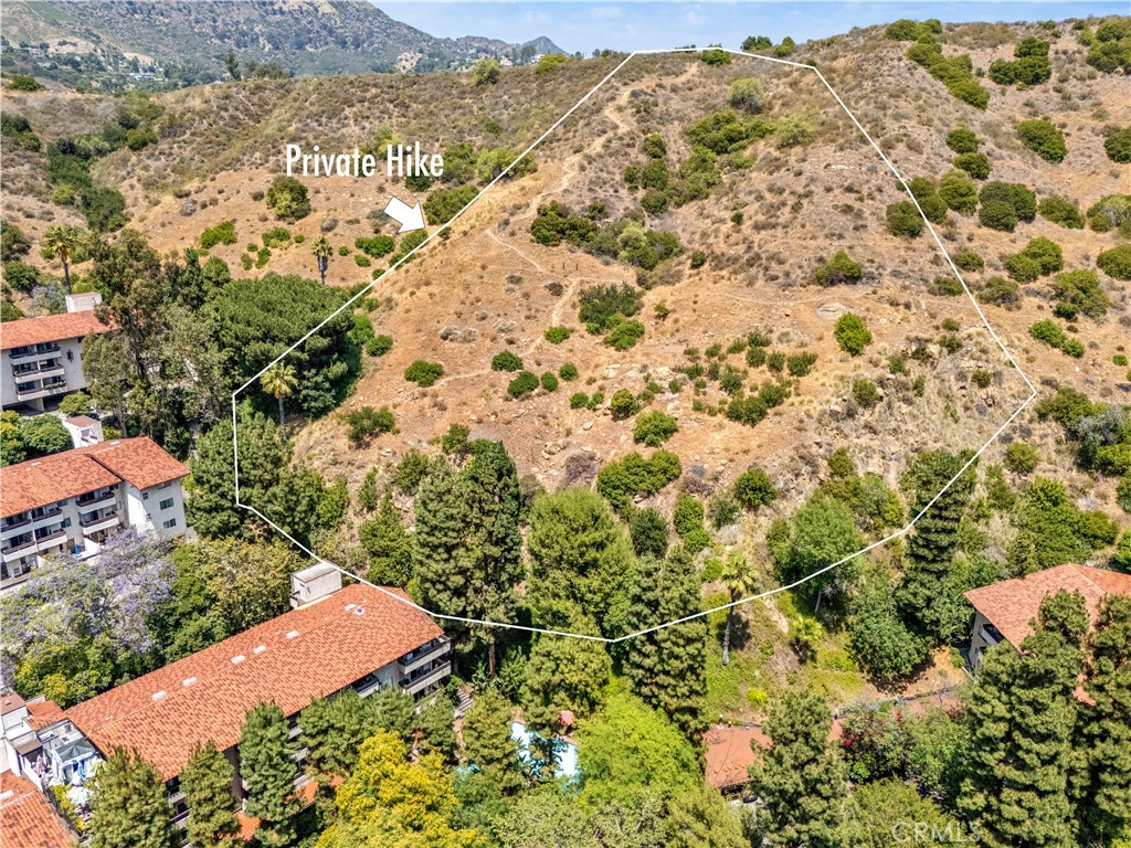 https://media.crmls.org/medias/9bd9e0cc-5200-4434-9918-61704f6e685d.jpg?preset=X-Large