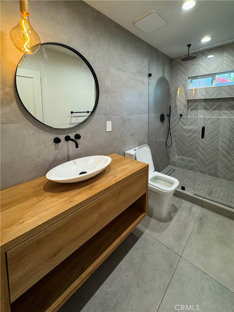 MLS #SR25261840 image #5