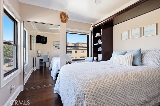 Detail Gallery Image 20 of 42 For 6600 E Ocean, Long Beach,  CA 90803 - 3 Beds | 3/1 Baths