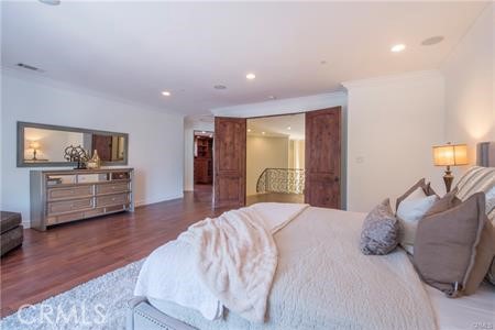 13045 Greenleaf Street, Studio City CA: https://media.crmls.org/medias/9bda677b-ee8d-462e-8ea2-dadf4a69cc31.jpg