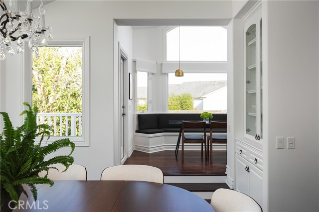 Detail Gallery Image 14 of 60 For 212 Kings Pl, Newport Beach,  CA 92663 - 4 Beds | 3/2 Baths