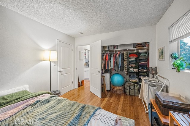 905 Gardenia Avenue, Long Beach CA: https://media.crmls.org/medias/9bdae7b9-02b7-40fb-9ba2-b0f6f8ffb61c.jpg