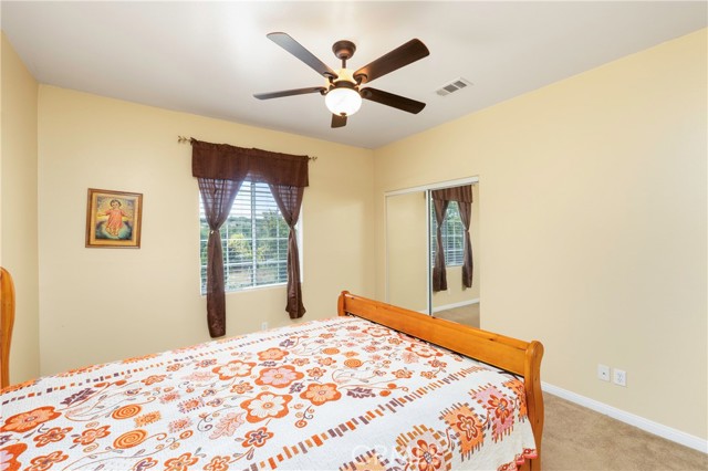 39600 Calle Gayube, Hemet CA: https://media.crmls.org/medias/9bdb7d84-ad8f-424e-9fef-b7f41f843245.jpg