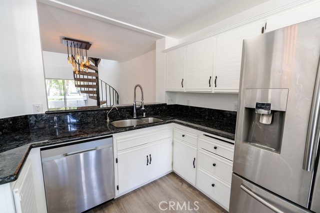 26129 Mcbean Pkwy, Valencia CA: https://media.crmls.org/medias/9bdc2de4-1b1c-456c-8efe-ca42e0420982.jpg