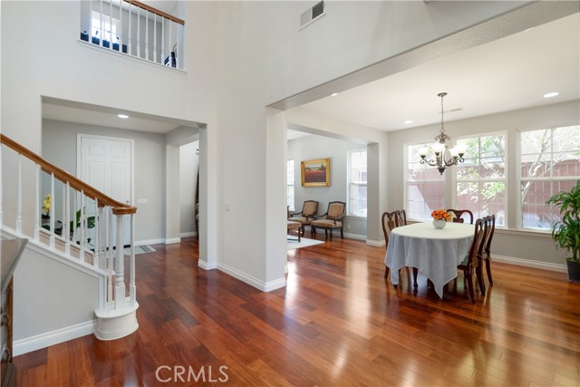 Dinning Room/Entry Way