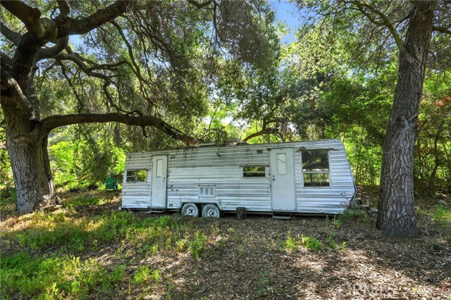 Detail Gallery Image 10 of 20 For 20219 Paradise Ln, Topanga,  CA 90290 - – Beds | – Baths