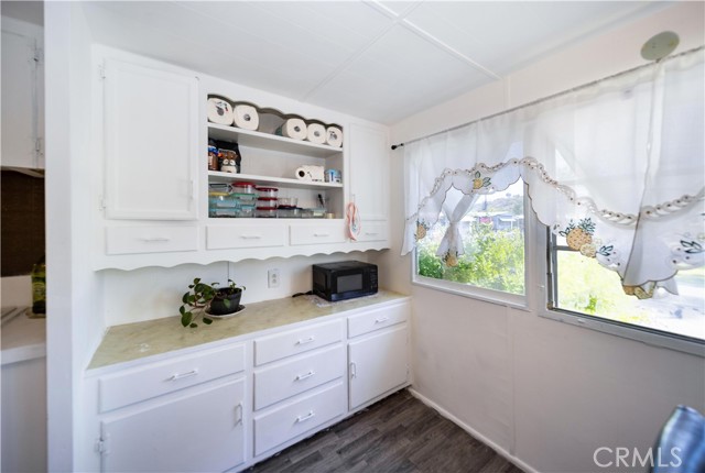 25521 Lincoln Avenue, Hemet CA: https://media.crmls.org/medias/9bddd356-1cae-4fa8-93d4-cd40dc0fed69.jpg