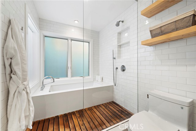 31602 Santa Rosa Drive, Laguna Beach CA: https://media.crmls.org/medias/9bdf26e5-4c62-4adb-b350-7ef420e714bc.jpg