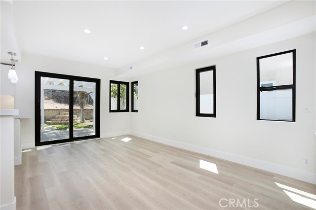 15 Calle Albarda, Rancho Santa Margarita CA: https://media.crmls.org/medias/9be16691-af36-4ff5-a383-d20e2733aa22.jpg