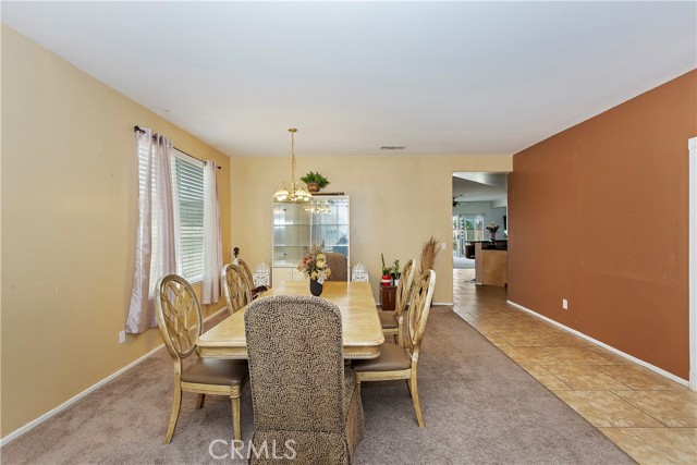 Detail Gallery Image 5 of 27 For 11970 Bryce Ct, Victorville,  CA 92392 - 5 Beds | 2 Baths