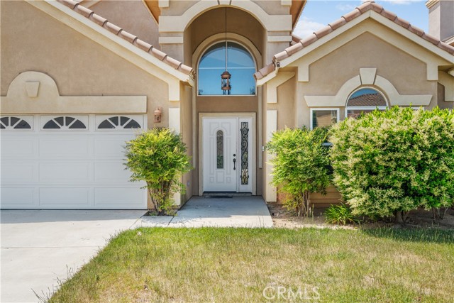 Detail Gallery Image 3 of 27 For 1193 Dadash, Beaumont,  CA 92223 - 4 Beds | 2/1 Baths