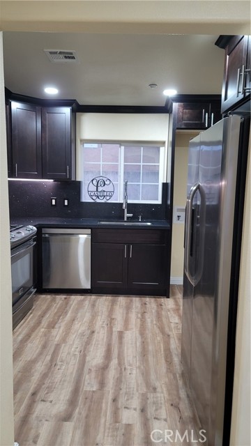 5248 N Gareloch Avenue, Azusa CA: https://media.crmls.org/medias/9be35c7a-b86b-424d-857f-1e297d253a65.jpg