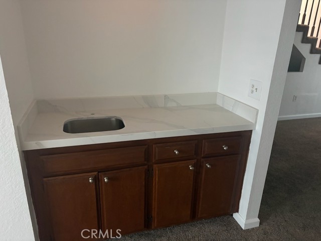 Detail Gallery Image 6 of 9 For 21901 Moneta #49,  Carson,  CA 90745 - 3 Beds | 3 Baths