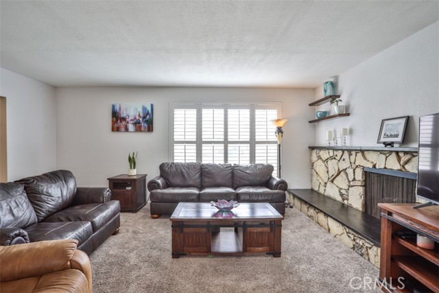 Detail Gallery Image 10 of 50 For 321 Blossom, Brea,  CA 92821 - 5 Beds | 2/1 Baths